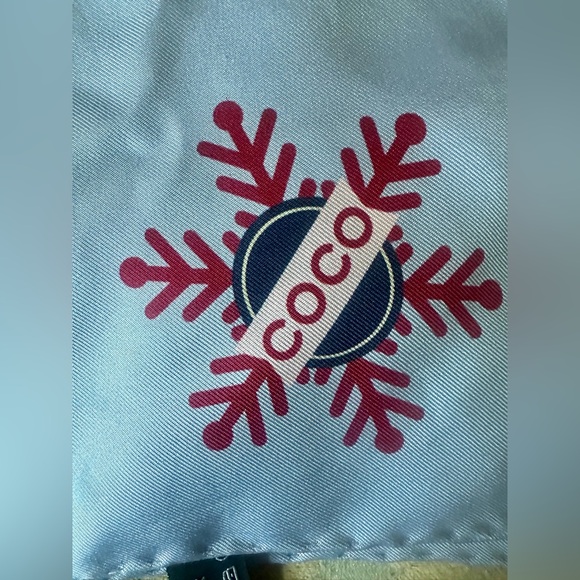 CHANEL White and Multicolor Scarf - Picture 10 of 15